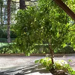 Cozy In A Historic 公寓