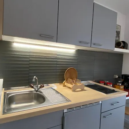 Apartment Cozy In A Historic Merano